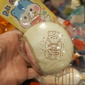 Poli Hamster Squishies Cream Bun Squishy Soft Slow Pink Hotdog Creme Macaron